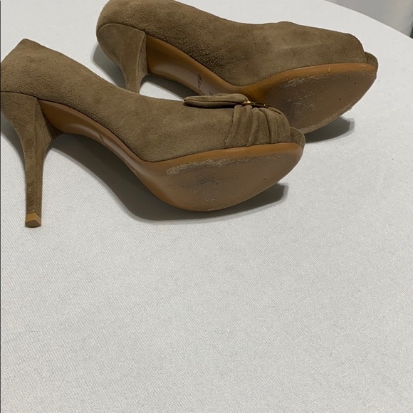 Louis Vuitton- shoes - Picture 3 of 5